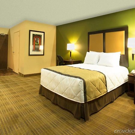 Mainstay Suites Chicago Hillside Buitenkant foto