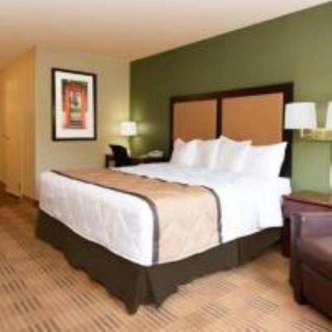 Mainstay Suites Chicago Hillside Buitenkant foto