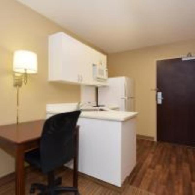 Mainstay Suites Chicago Hillside Buitenkant foto