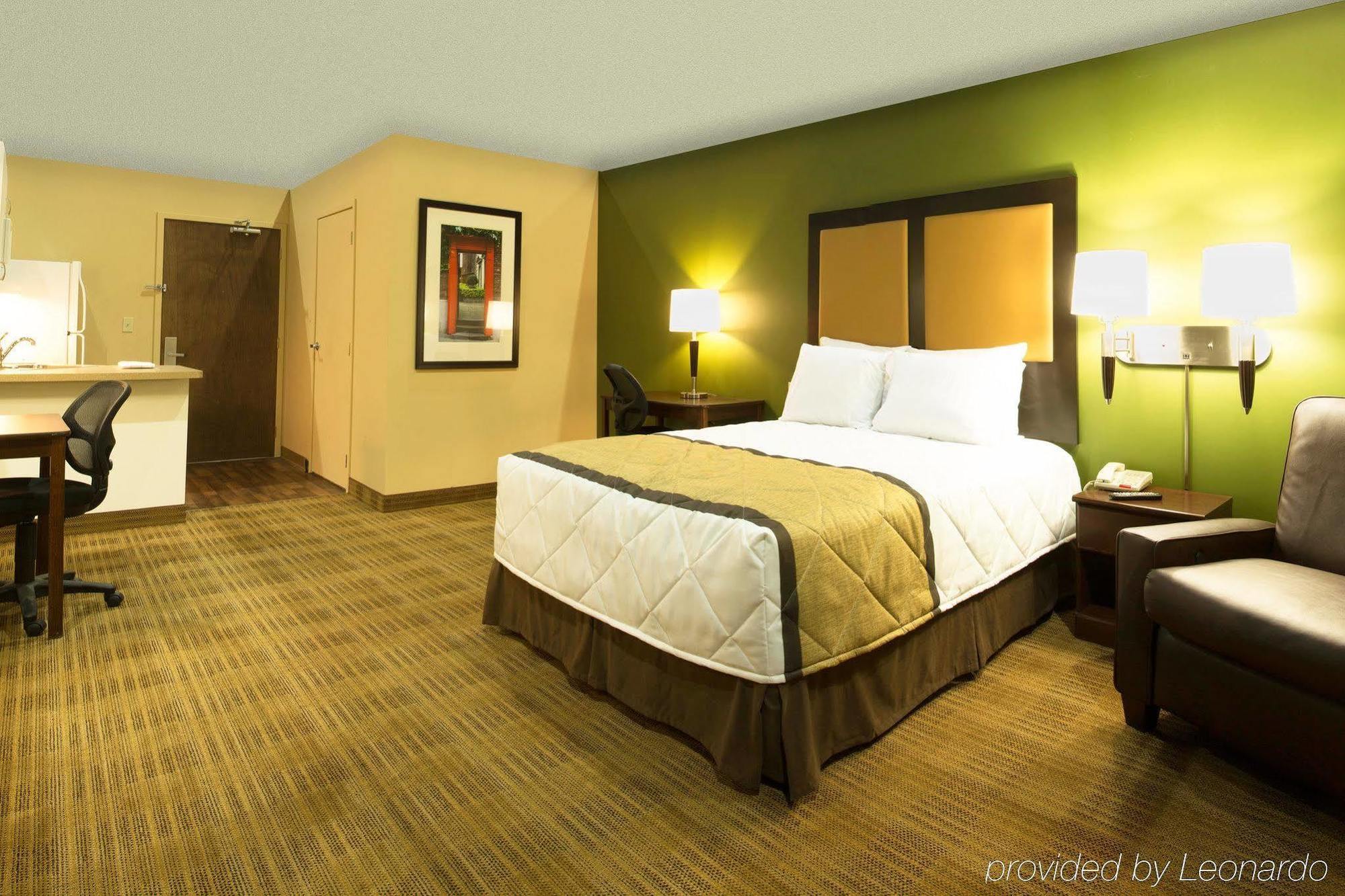 Mainstay Suites Chicago Hillside Buitenkant foto